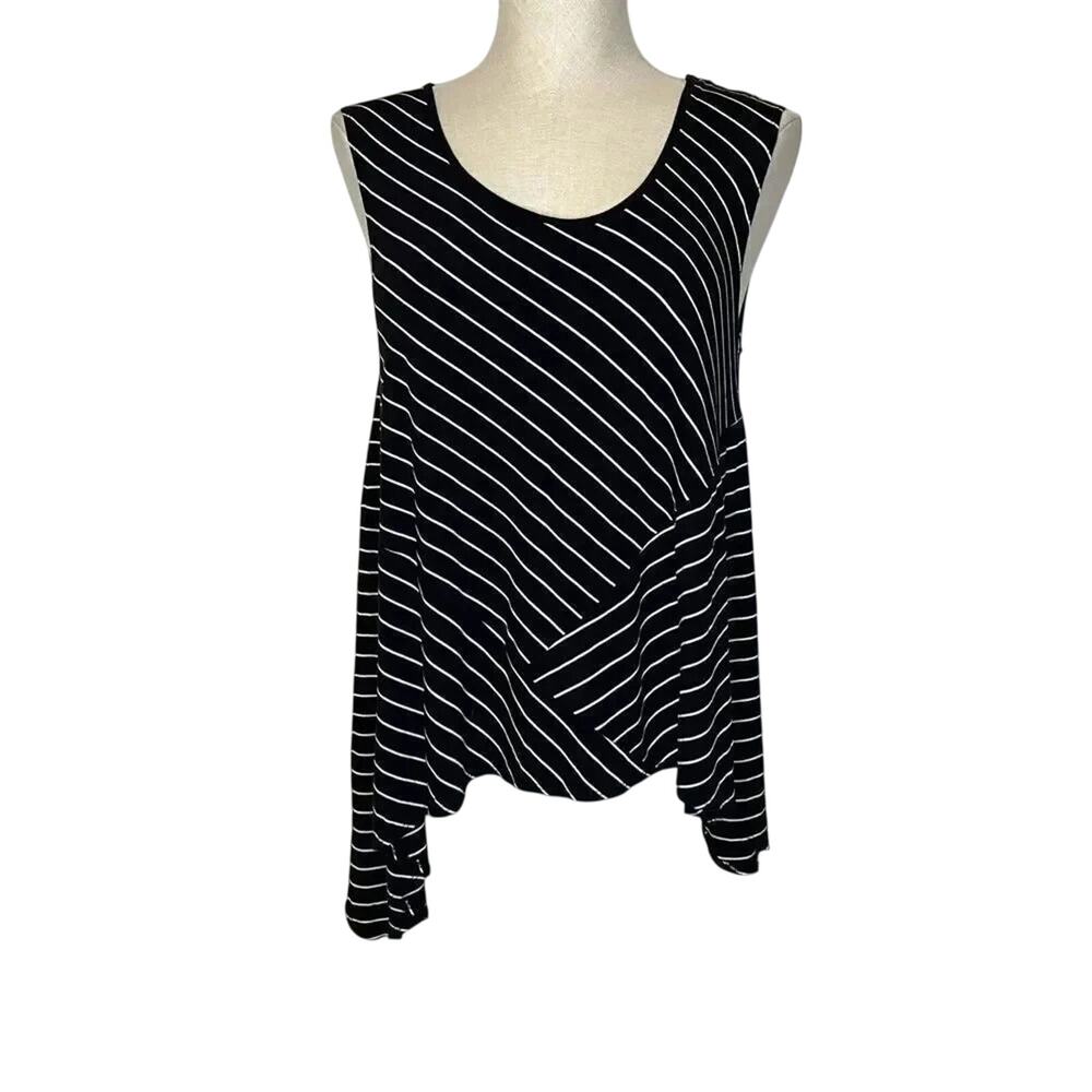 DKNY Jeans black & white striped geometric tank top Size Medium